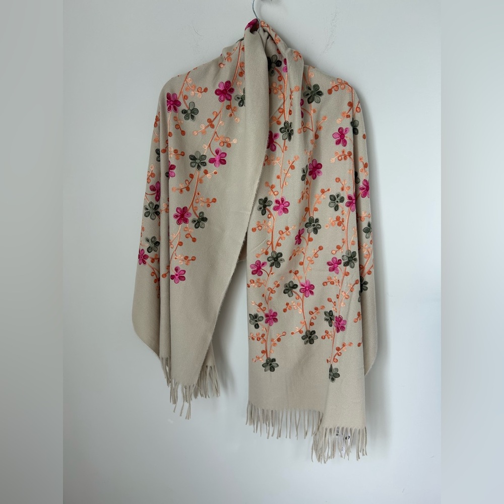 Jessica McClintock Embroidered Cream Shawl Scarf